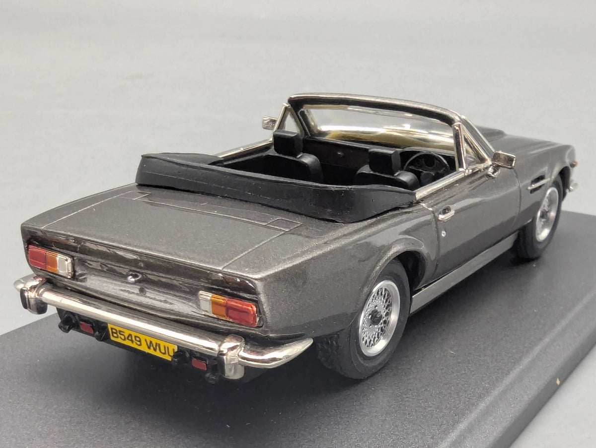Modellautos 1:43 SMTS CL50 Aston Martin V8 Volante Built Living Daylights OVP
