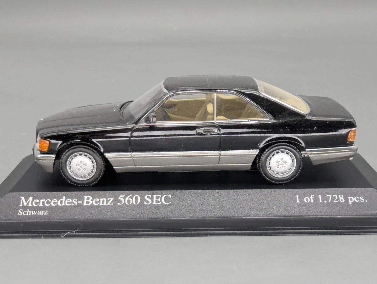 Modellautos 1:43 Minichamps Mercedes Benz 560 SEC 1986 Schwarz mit OVP