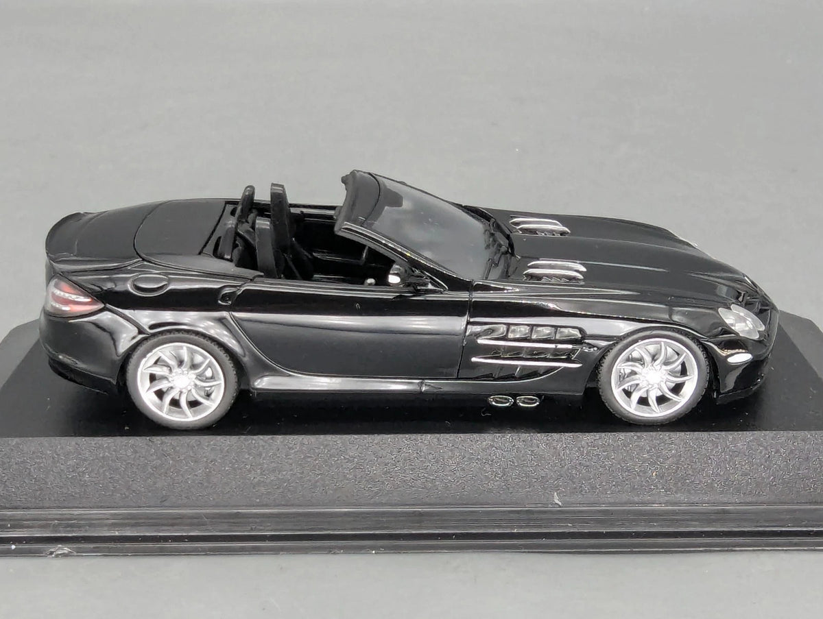 Modellautos 1:43 Minichamps Mercedes Benz SLR McLaren Roadster 2007 mit OVP