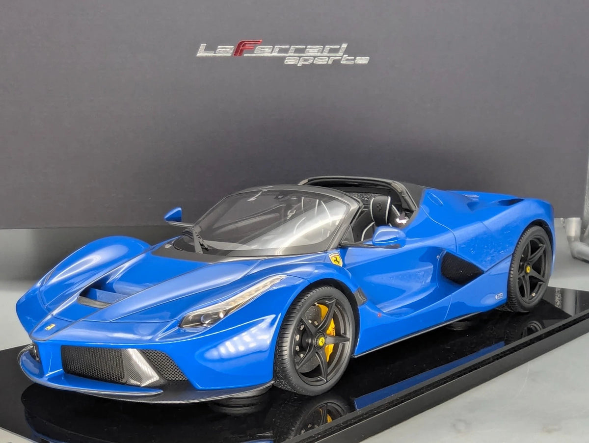 Modellautos 1:12 BBR Ferrari LaFerrari Aperta Azzurro Dino Ltd 05/05 Vitrine OVP