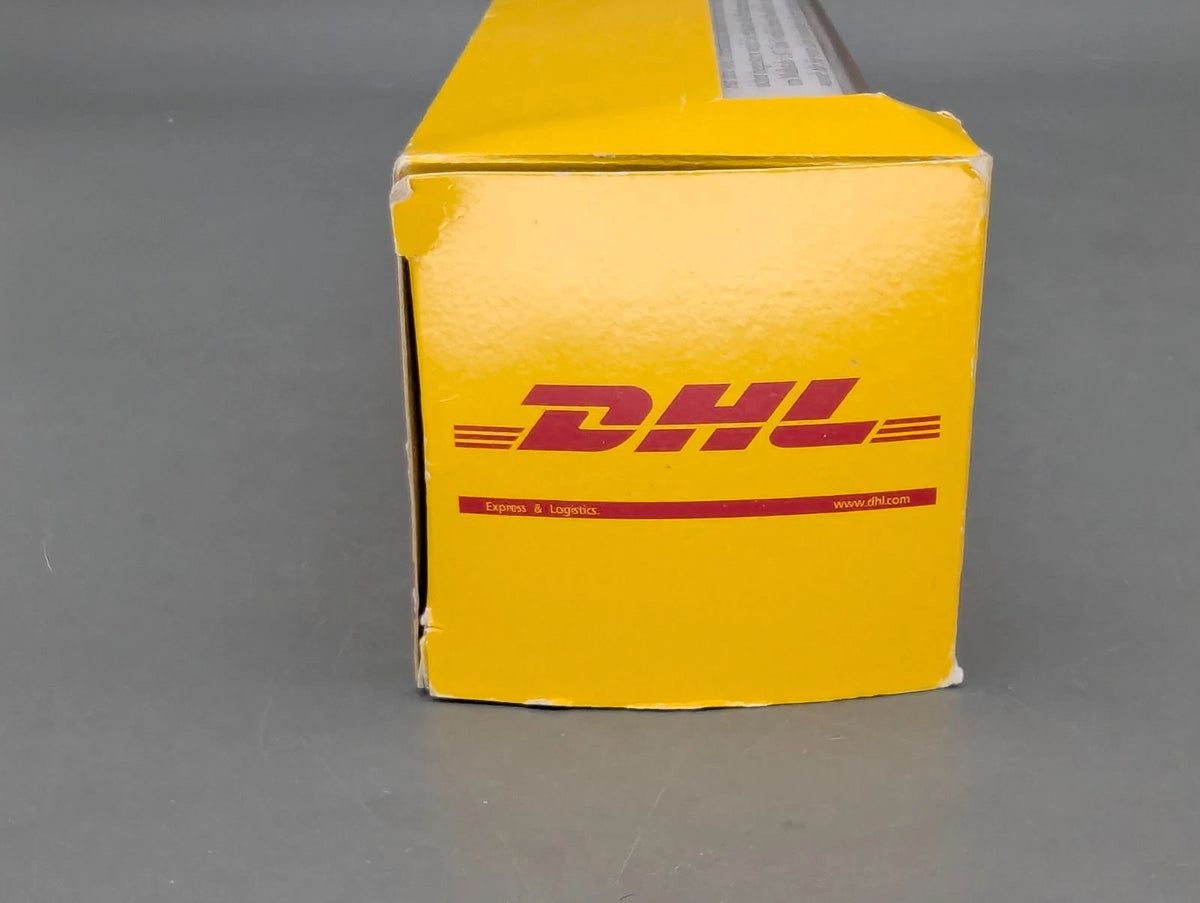 Lkw Modell 1:87 Rietze Iveco Eurostar Sattelzug DHL in Vitrine mit OVP