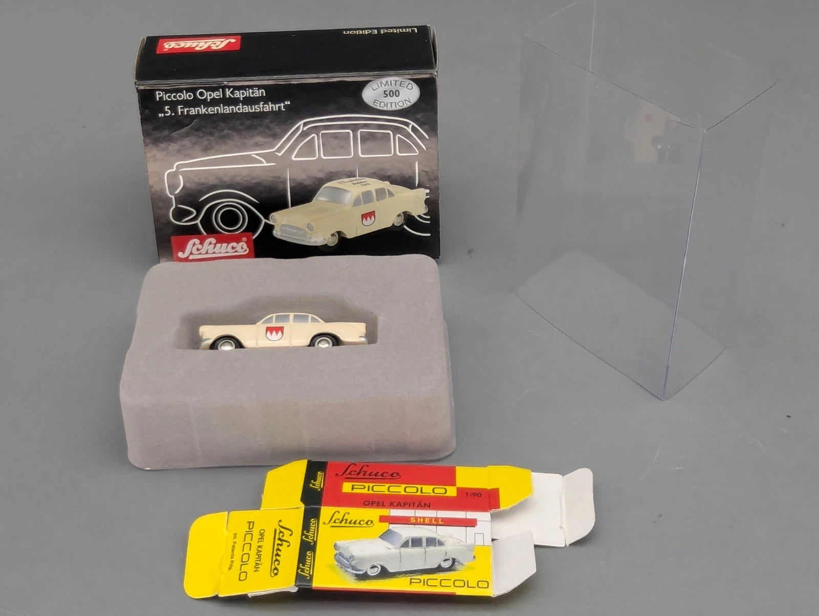 Modellautos 1:90 Schuco Opel Kapitän 5. Frankenlandausfahrt 2010 mit OVP