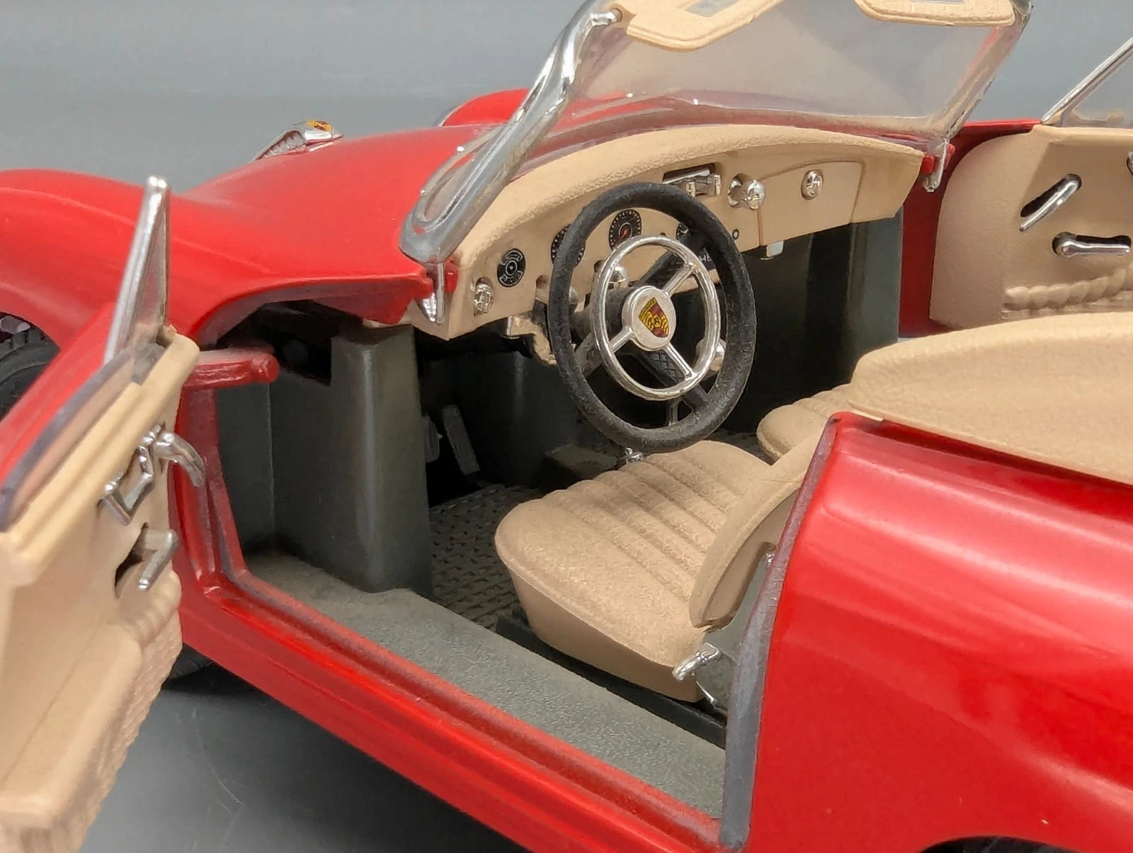 Modellautos 1:18 Bburago Tchibo Porsche 356 B Cabriolet 1961 Rot mit OVP