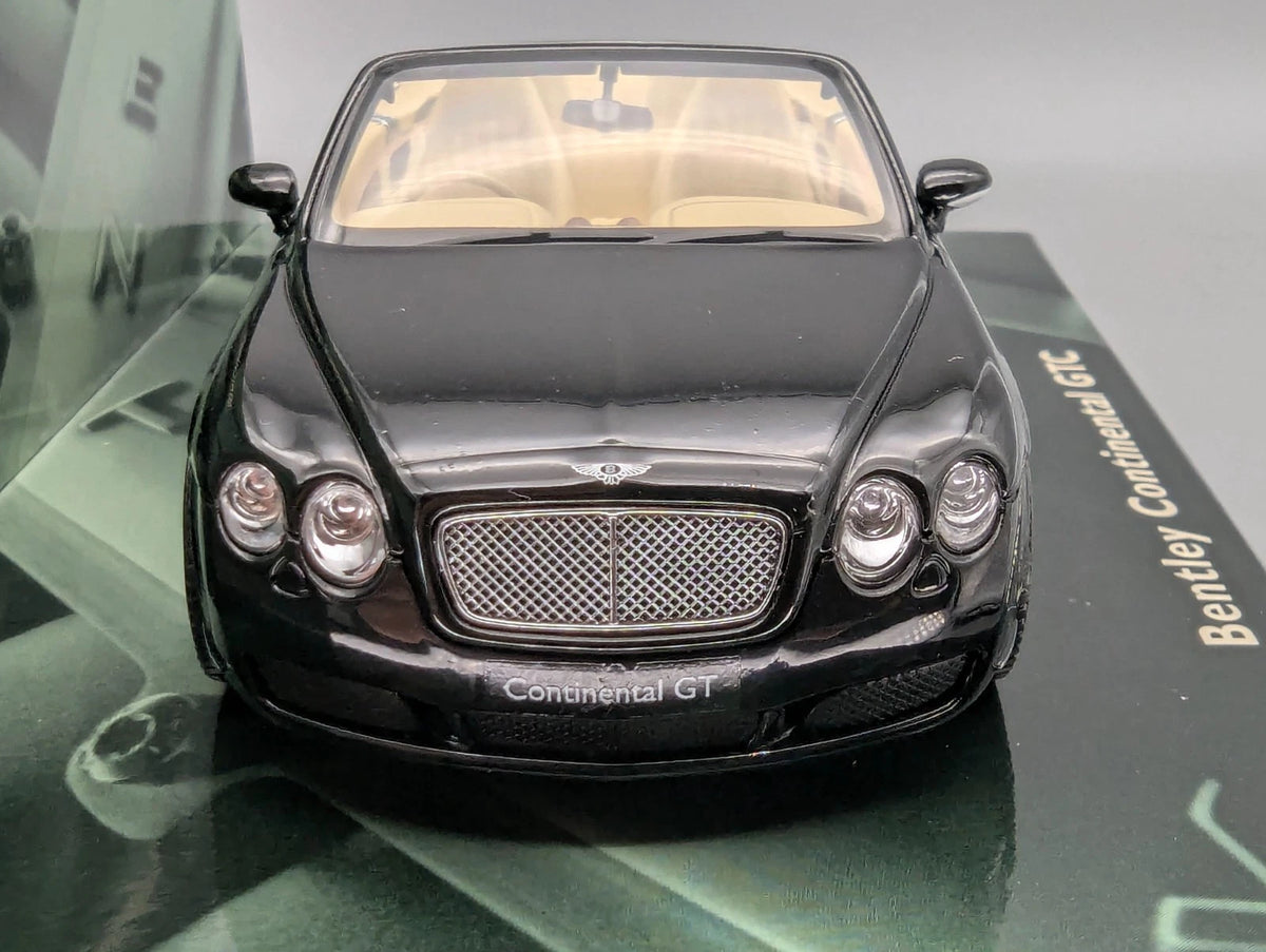 Modellautos 1:43 Minichamps Bentley Continental GTC 2006 Schwarz mit OVP