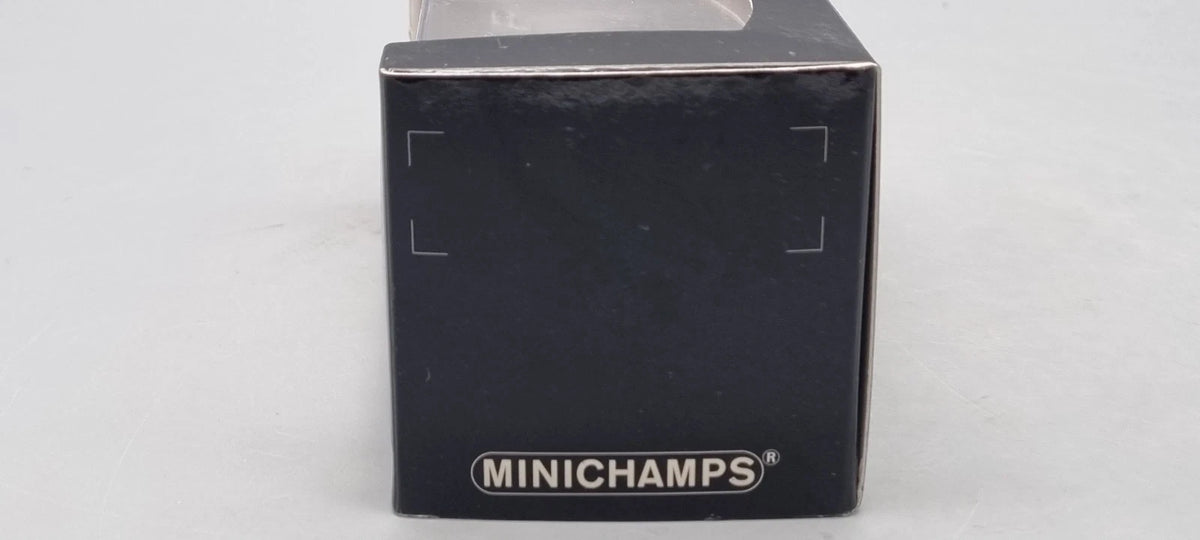 Modellautos 1:43 Minichamps Porsche Cayenne silber Transsyberia 2007 OVP