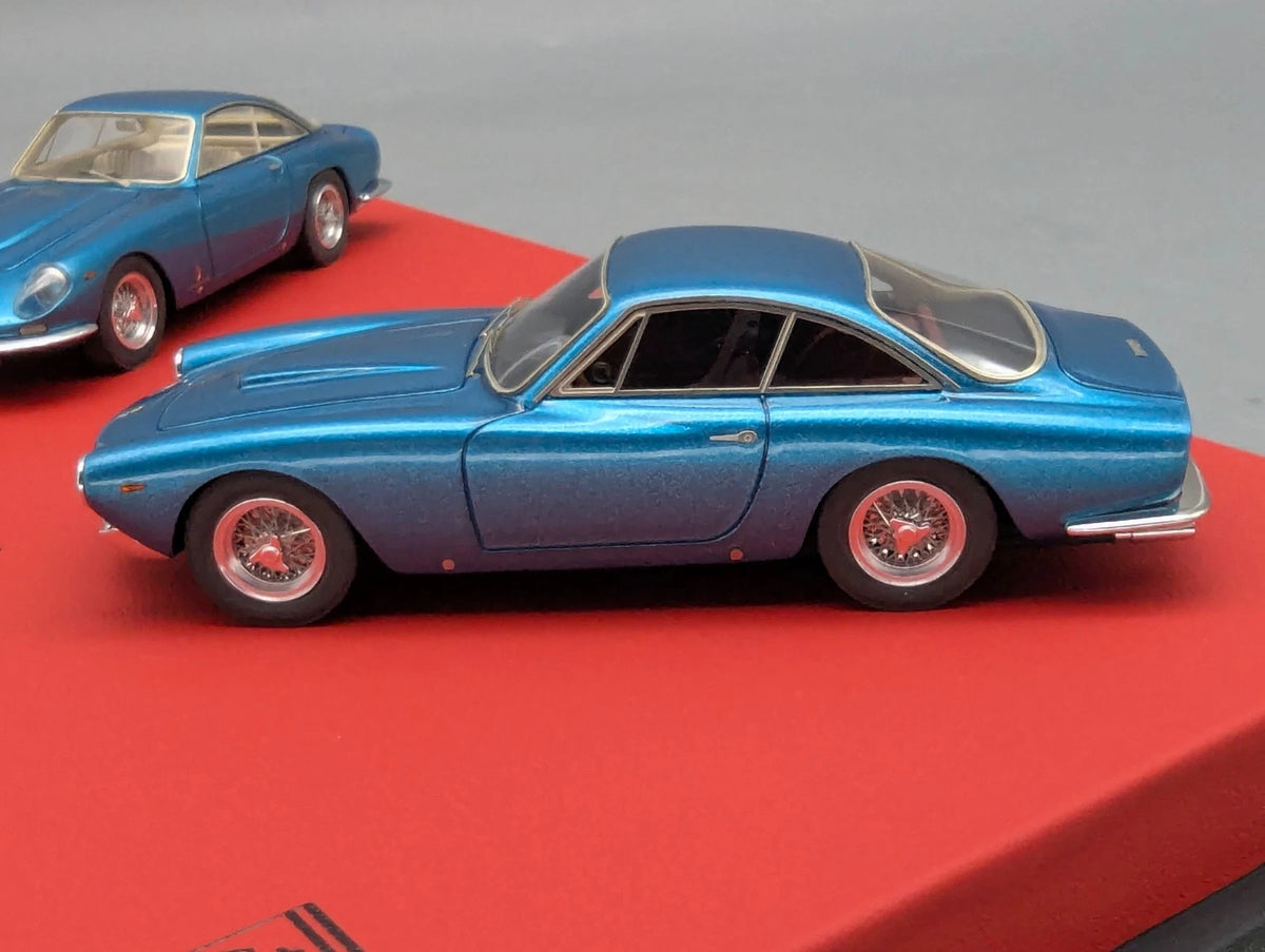 Modellautos 1:43 BBR  Ferrari 250 GT Lusso  S/N 4335 GT Set 2-tlg. 1/5 OVP