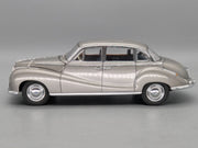 Modellautos 1:18 AUTOart Millenium 70591 BMW 502 2.6 Luxus Silver Beige mit OVP