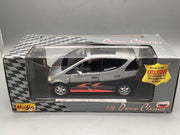 Modellautos 1:18 Maisto Mercedes Benz A-Class F1 Design Hakkinen mit OVP