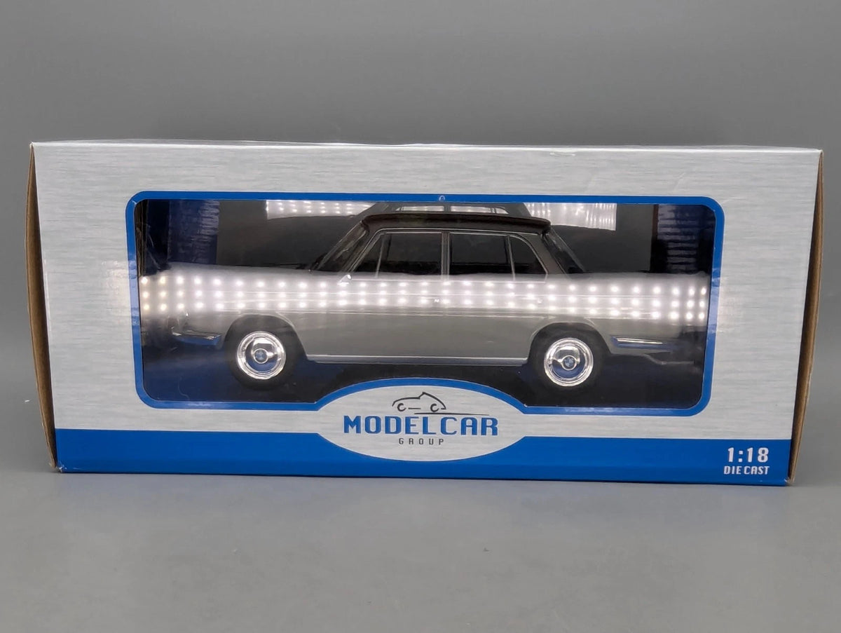 Modellautos 1:18 MCG Modelcar Group BMW 2000 Ti Grau mit OVP