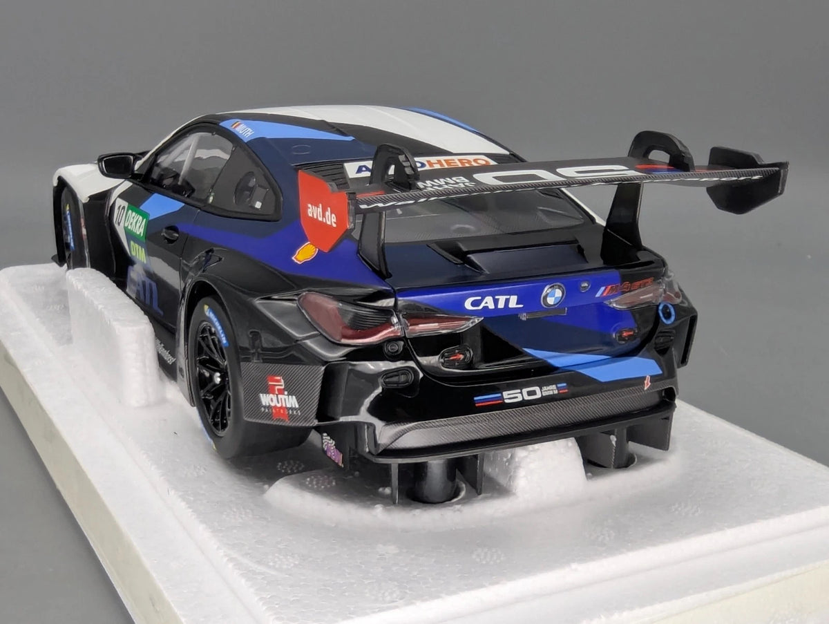 Modellautos 1:18 Minichamps BMW M4 GT3 DTM 2022 Walkenhorst #10 E. Muth mit OVP
