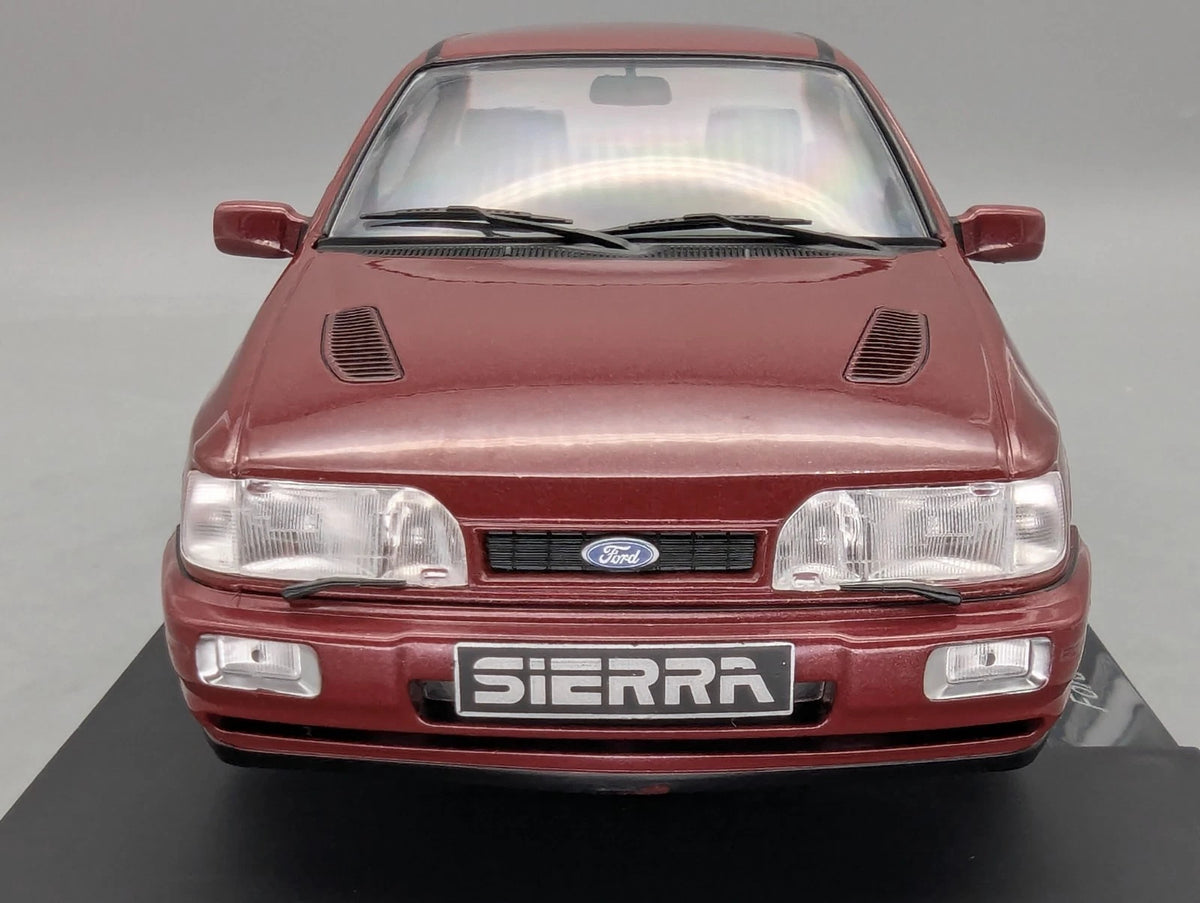 Modellautos 1:18 MCG Modelcar Group 18354 Ford Sierra RS Cosworth 4x4 mit OVP