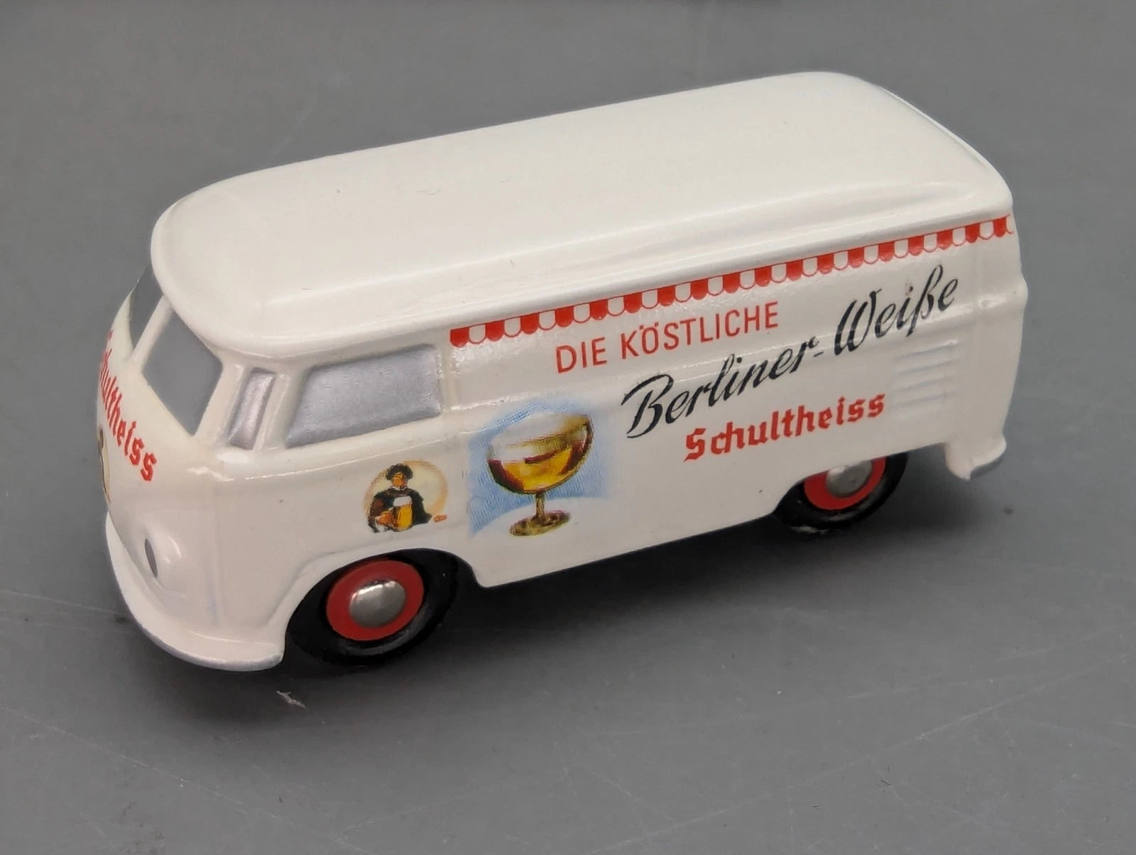 Modellautos 1:90 Schuco Volkswagen VW T1 Kasten Schultheiss 2005 mit OVP