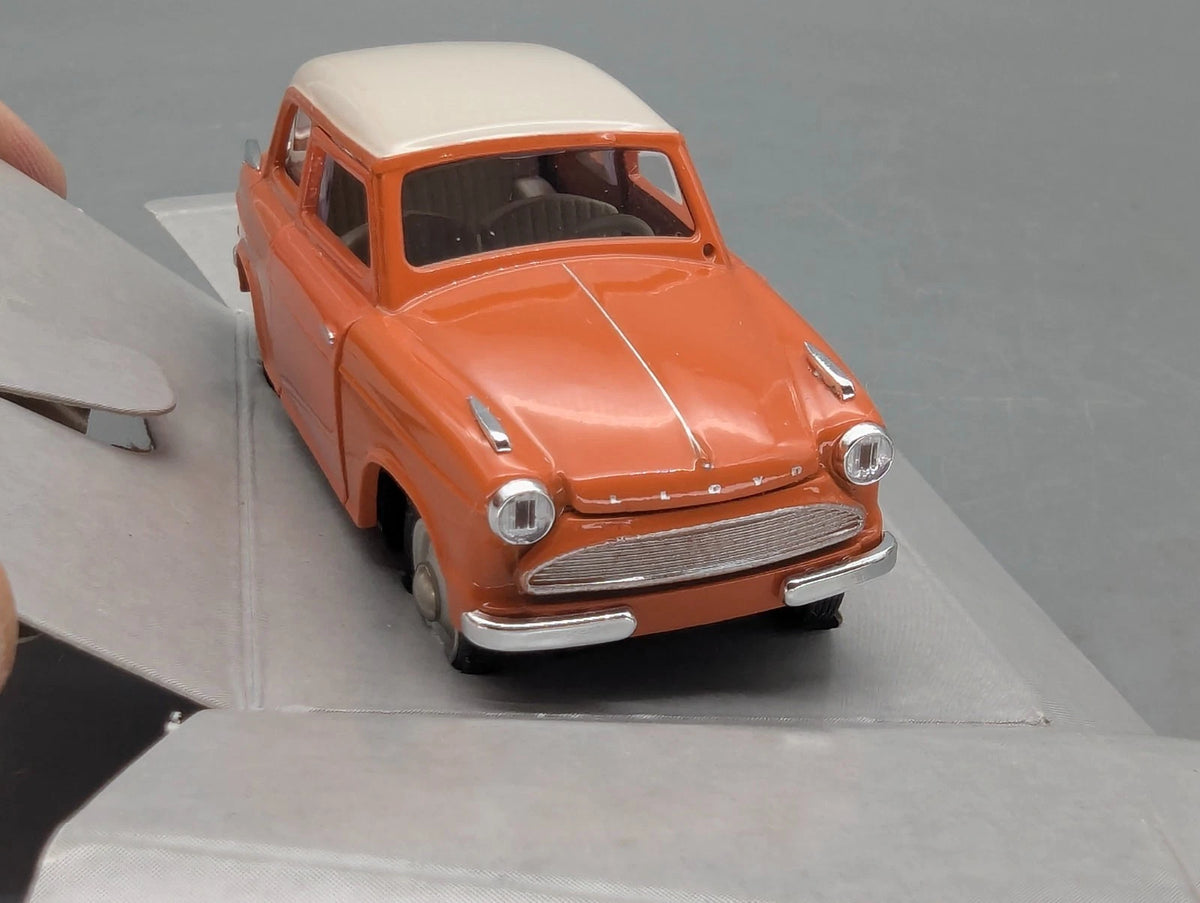 Modellautos 1:43 Schuco Lloyd 600 Orange Weiß mit OVP