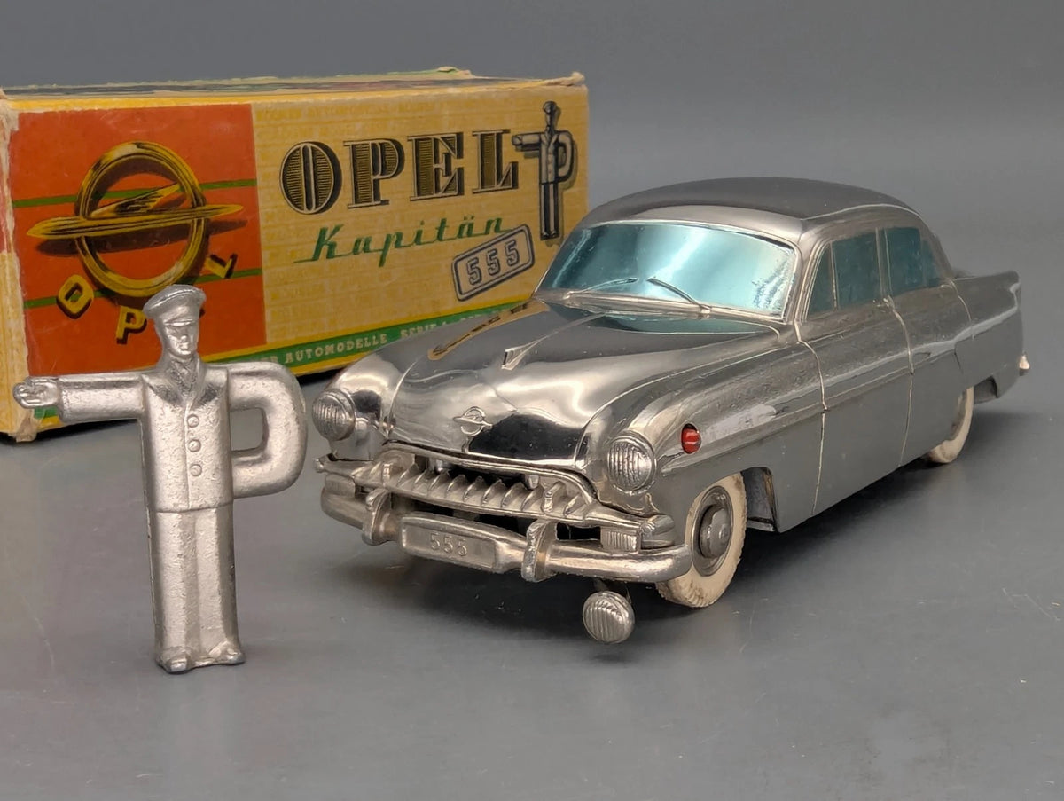 Modellautos ca. 1:43  Prämeta Köln Opel Kapitän 555 Chrom mit Schlüssel und OVP