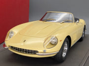 Modellautos 1:18 BBR Ferrari 275 GTS/4 Spider 01/54 Sun Yellow Vitrine und OVP