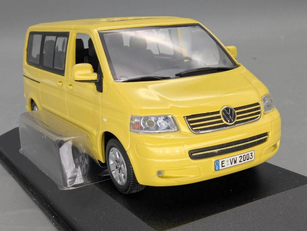 Modellautos 1:43 Minichamps VW T5 Multivan Gelb 2003 mit Dealer OVP