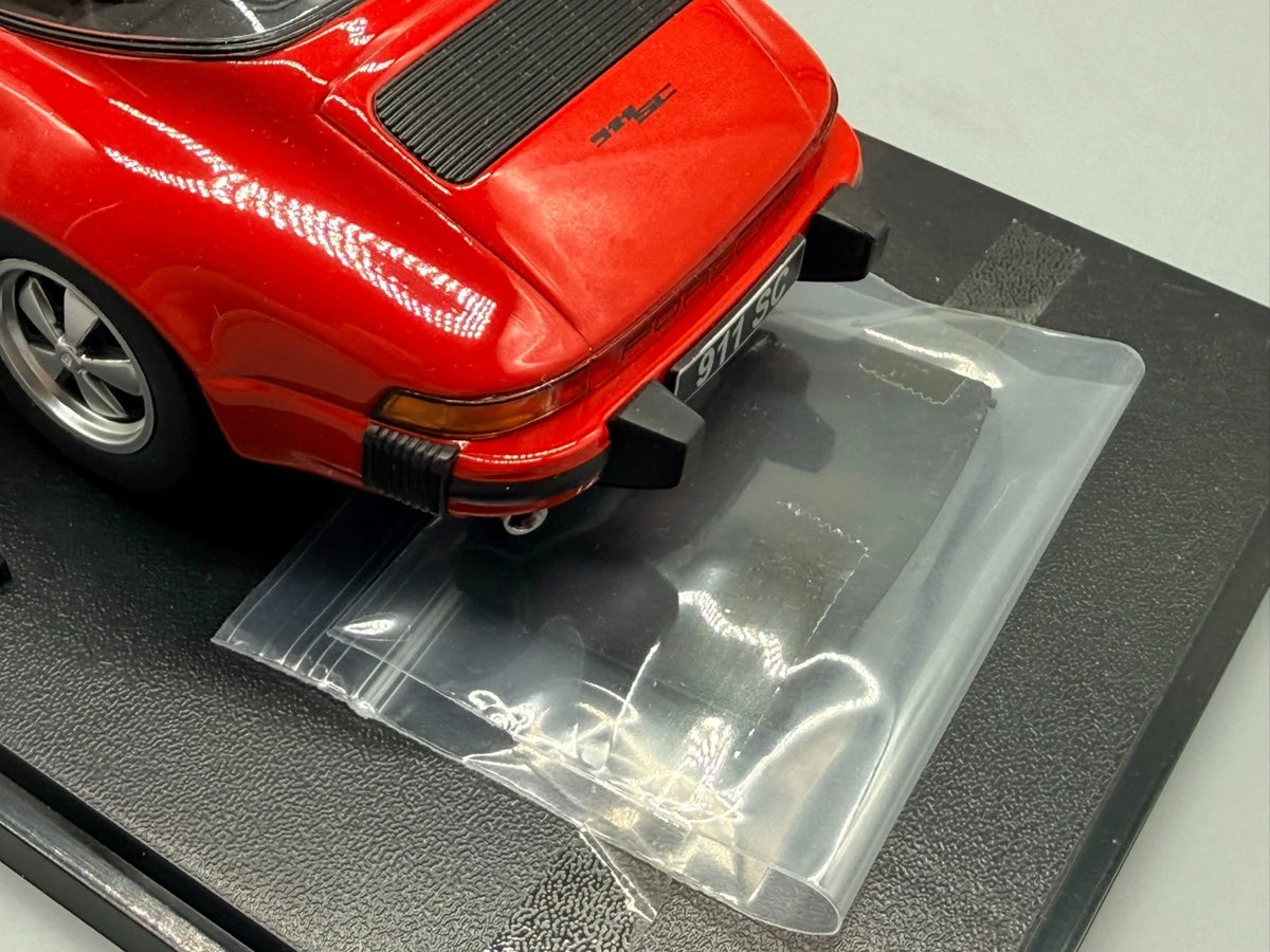 Modellautos 1:18 KK-Scale Porsche 911 SC Targa 1983 mit OVP