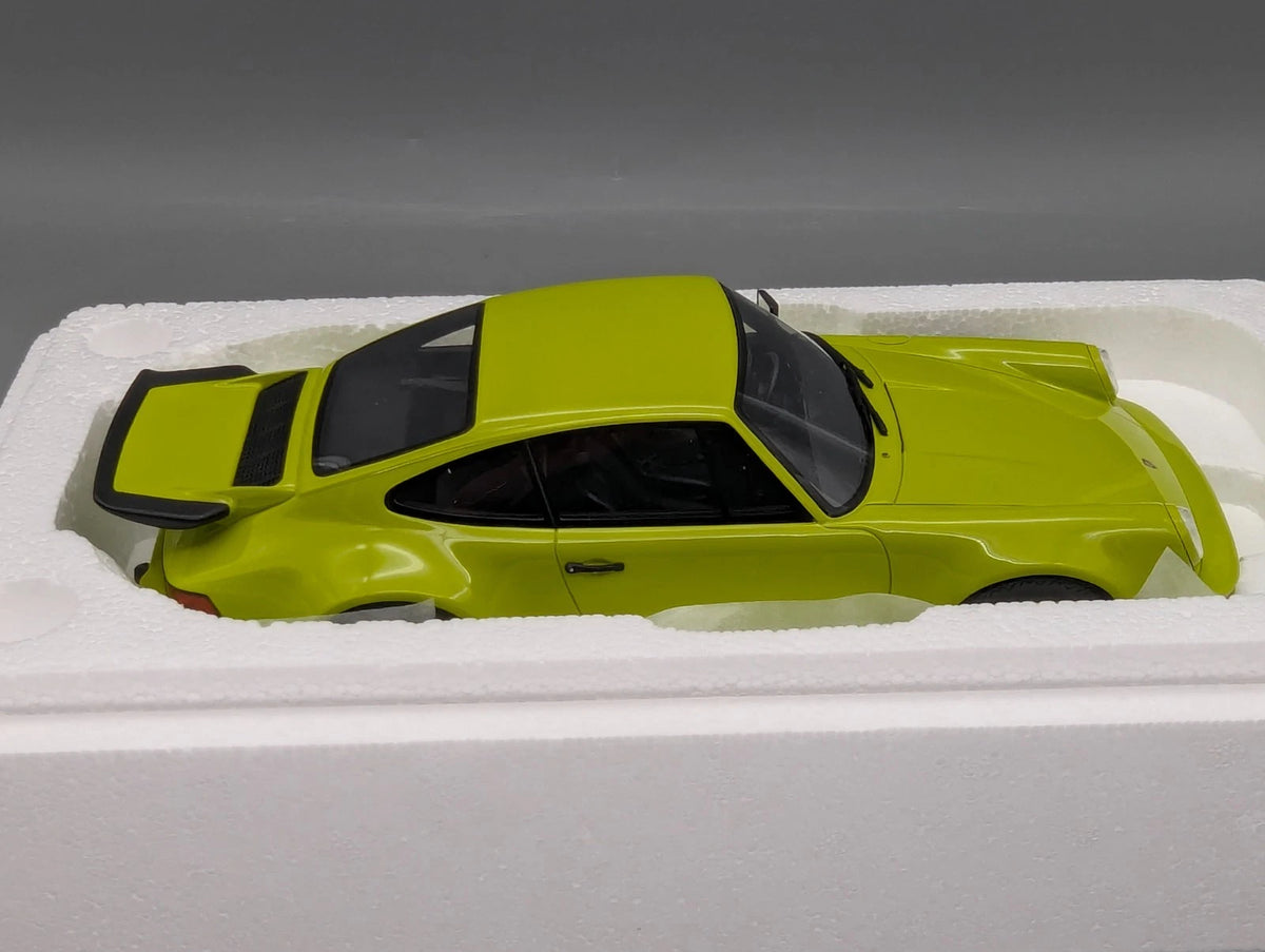 Modellautos 1:18 GT Spirit GT822 Porsche 911 RS Green mit OVP