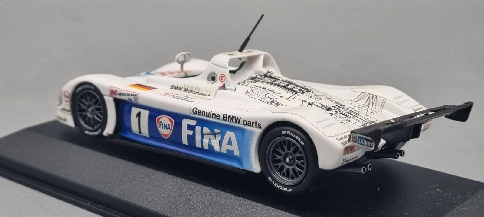 Modellautos 1:43 Minichamps BMW V12 Le Mans #1 Stuck/Soper/Kristensen OVP