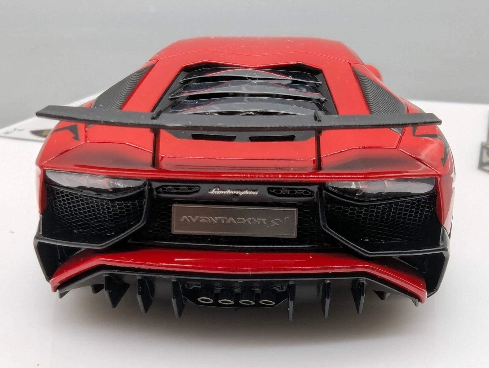 Eidolon Make Up 1:43 Lamborghini Aventador LP750-4 SV 2015 Engine Set 03/30 OVP
