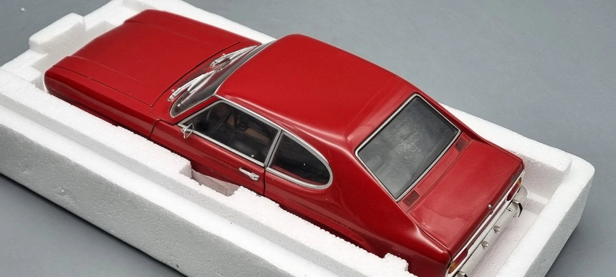 Modellautos 1:18 Minichamps 180 089001 Ford Capri 1700 GT 1969 rot OVP