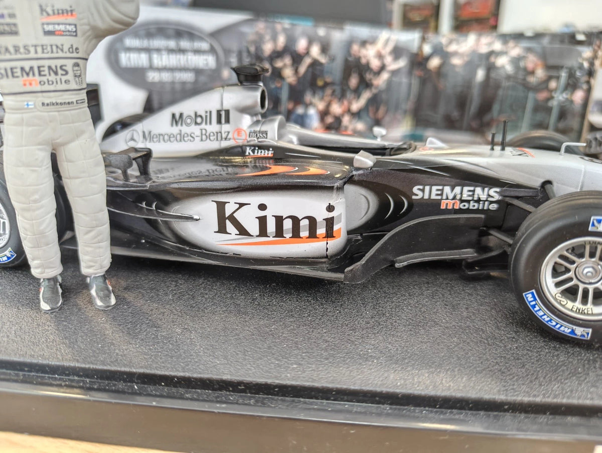 Modellautos 1:18 Hot Wheels Racing McLaren Mercedes 2003 GP #6  Raikkonen OVP