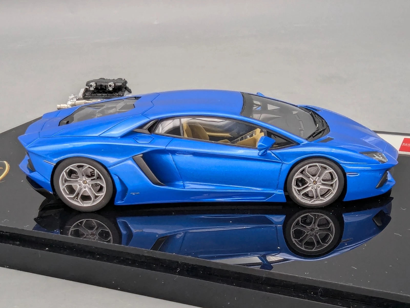 Eidolon Make Up 1:43 Lamborghini Aventador LP700-4 2011 Engine Set Blue Met. OVP