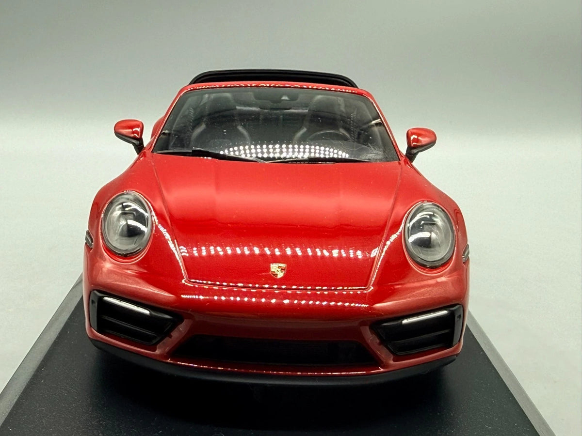 Modellautos 1:18 Minichamps Porsche 911 Targa 4 GTS mit OVP