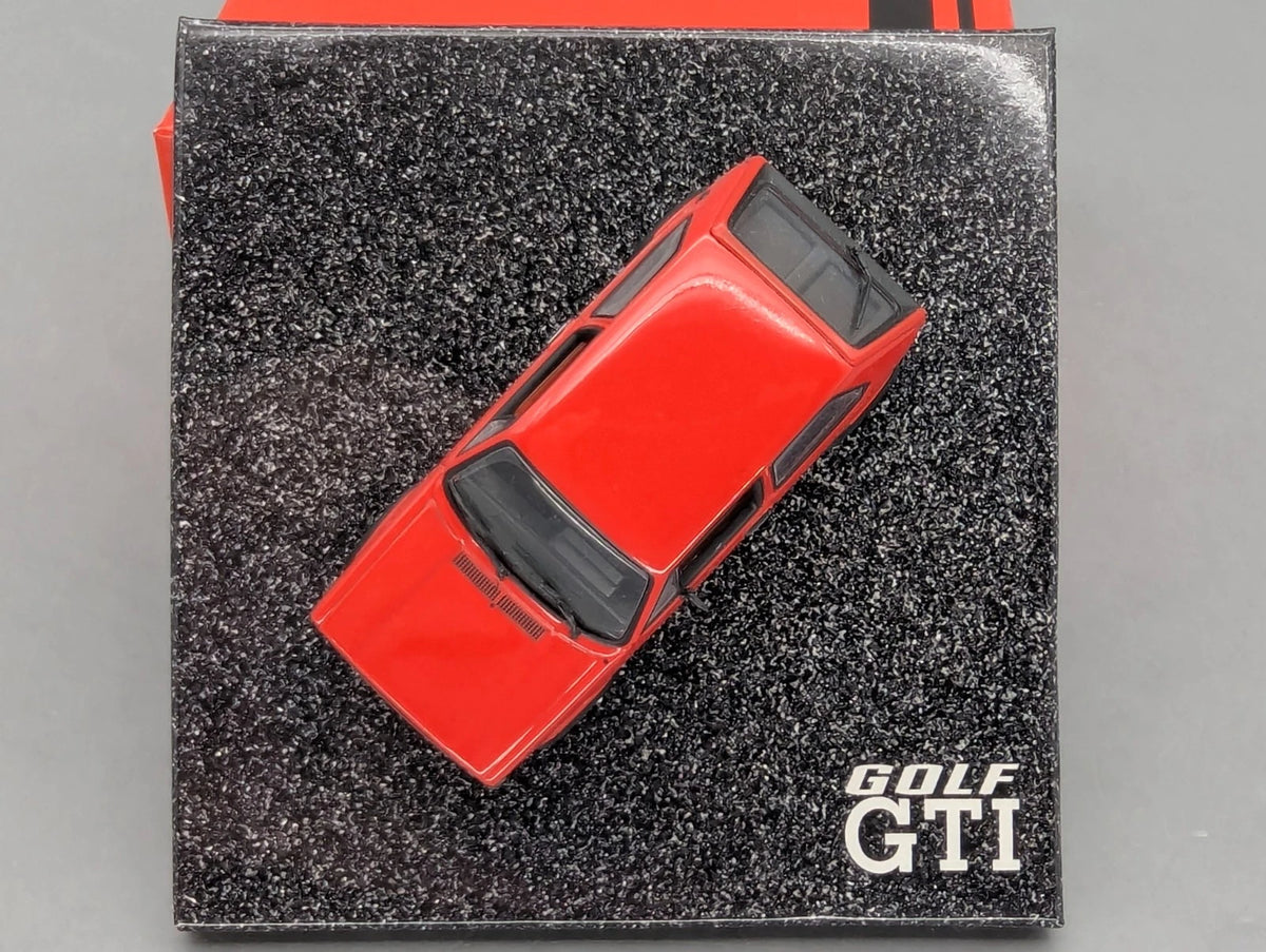 Modellautos 1:43 Norev Volkswagen VW Golf 1 GT1 mit Klappbox OVP