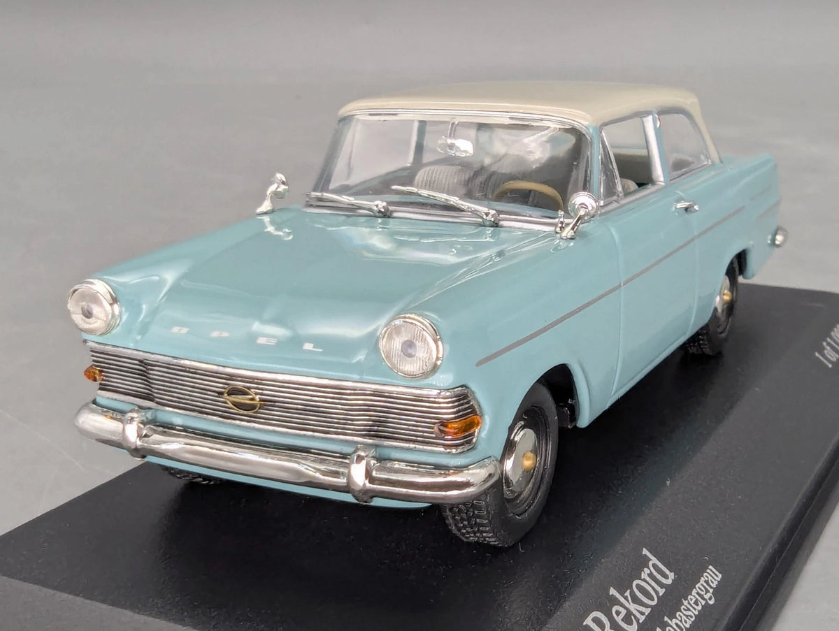 Modellautos 1:43 Minichamps Opel Rekord P2 1960 Blau Grau mit OVP