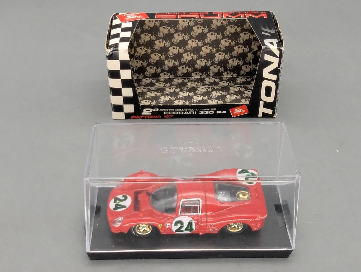 Modellautos 1:43 Brumm Ferrari 330 P4 Coupe Zweiter Daytona 1967 #24 mit OVP
