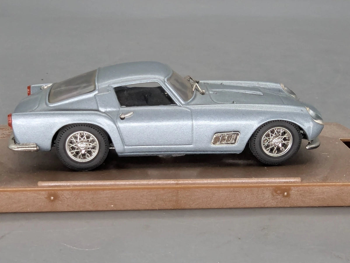Modellautos 1:43 Box Model 8425 Ferrari 250 TdF Stradale Silberblau mit OVP