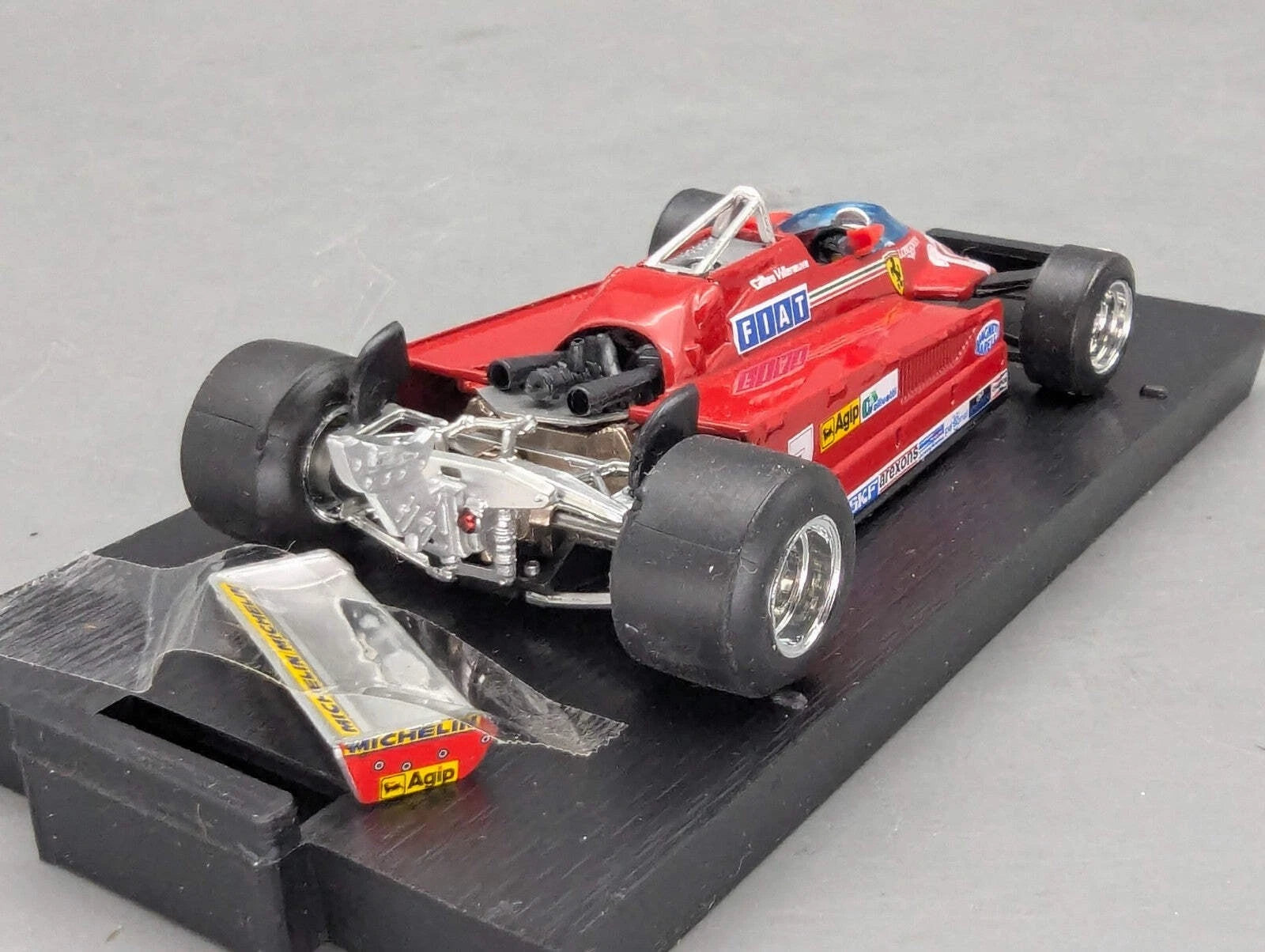 Modellautos 1:43 Brumm Ferrari 126C2 GP Long Beach 1982 #27 G. Villeneuve OVP