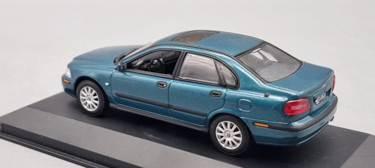 Modellautos 1:43 Minichamps Volvo S40 Lagunengrün