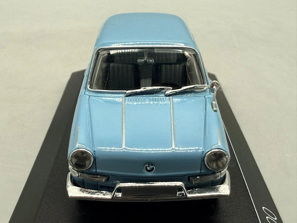 Modellautos 1:43 Minichamps BMW 700 mit OVP