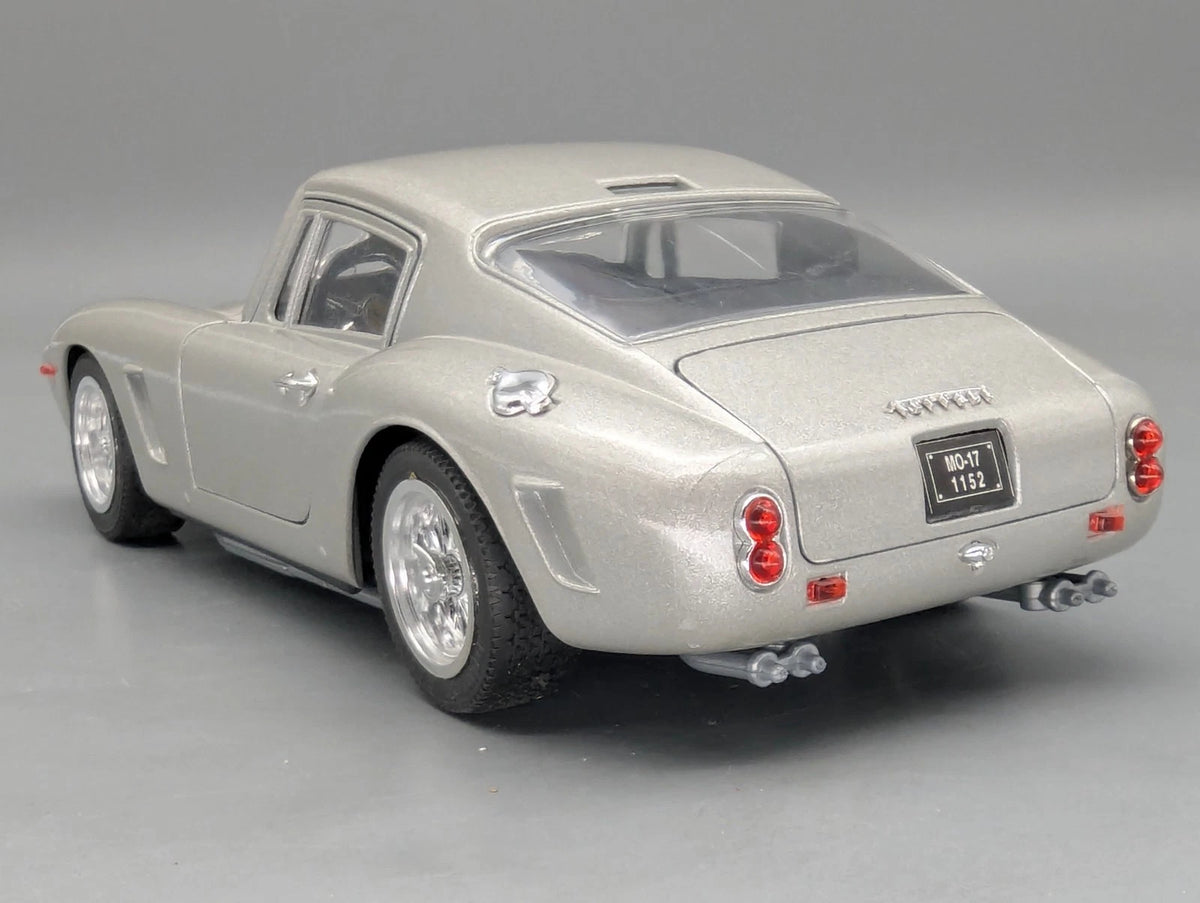 Modellautos 1:18 Revell Ferrari 250 GT Berlinetta 1961 mit OVP