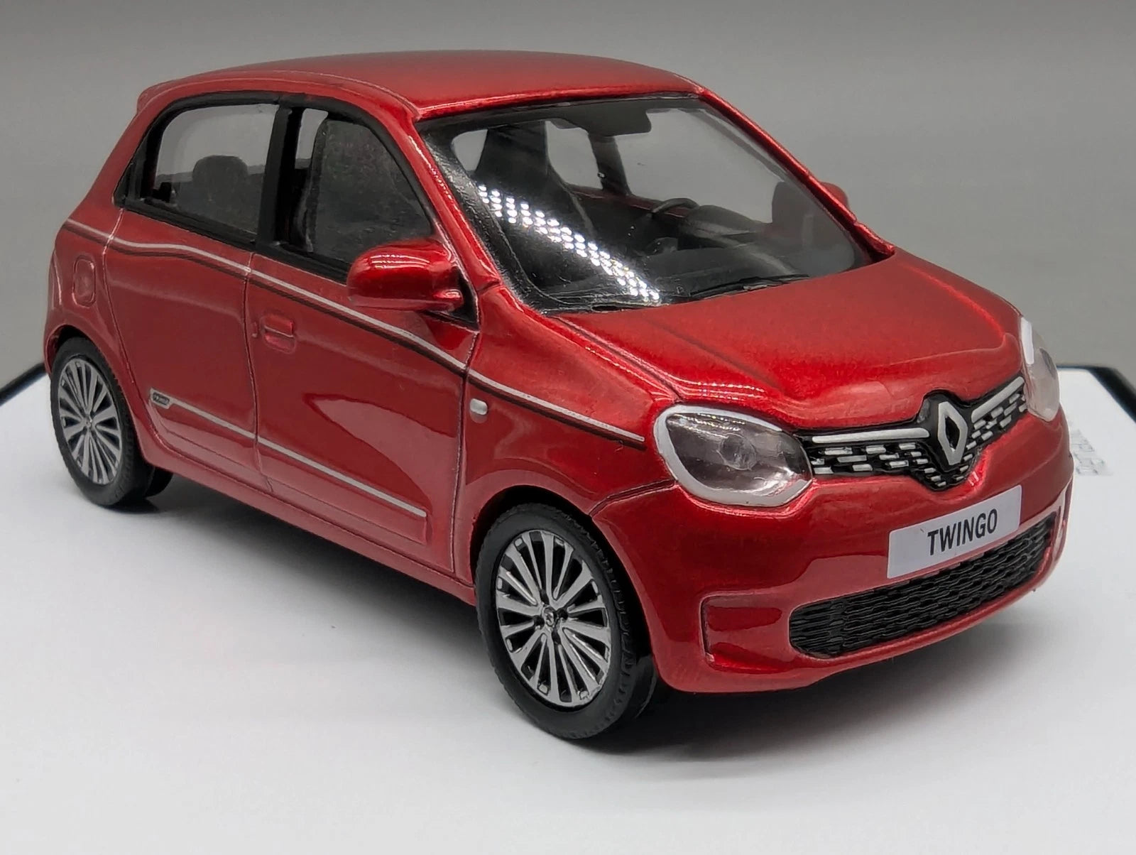 Modellautos 1:43 Norev Renault Twingo Rouge Rot mit OVP