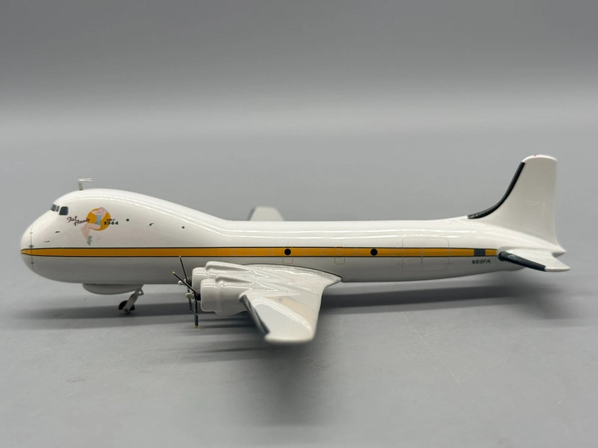Modellflugzeug 1:200 Phoenix Models Aviation Traders ATL-98 Carvair mit OVP