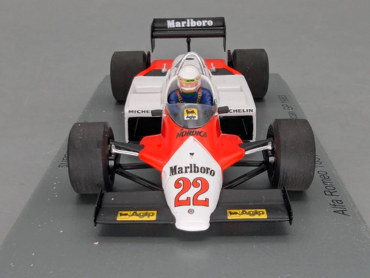 Modellautos 1:43 Spark S8806 Alfa Romeo 183T 2nd SA GP 1983 #22 de Cesaris OVP