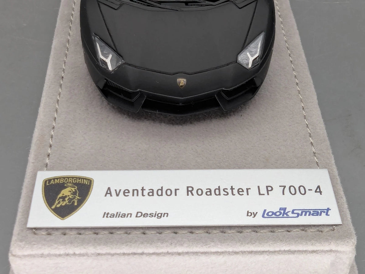 Modellautos 1:43 Looksmart Lamborghini Aventador Roadster LP 700-4  Black OVP