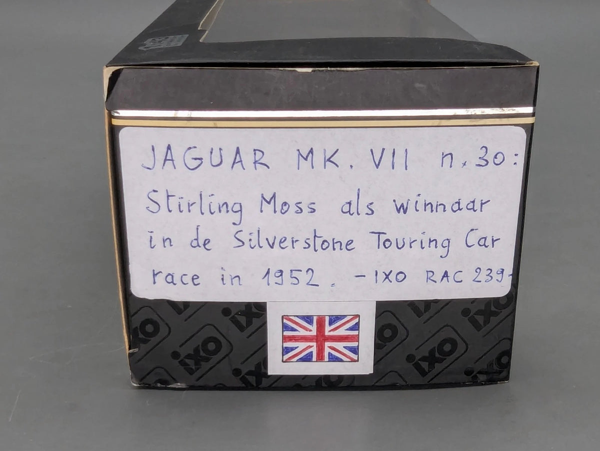 Modellautos 1:43 IXO Jaguar MK VII WINNER Silverstone 1952 #30 St. Moss OVP