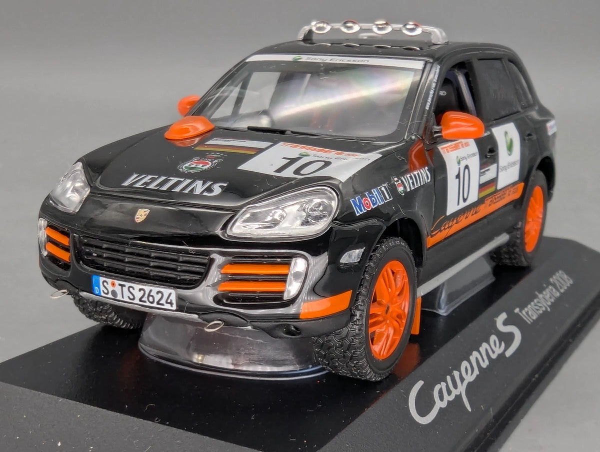Modellautos 1:43 Minichamps Porsche Cayenne Transsyberia 2008 #10 WAP Dealer OVP
