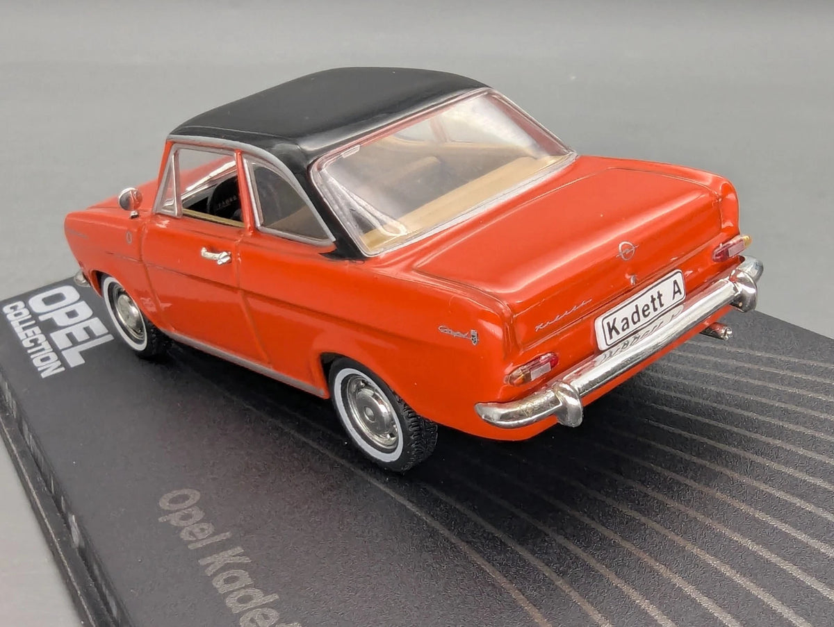 Modellautos 1:43 Ixo für Eaglemoss Opel Collection Kadett B Weiß mit Vitrine