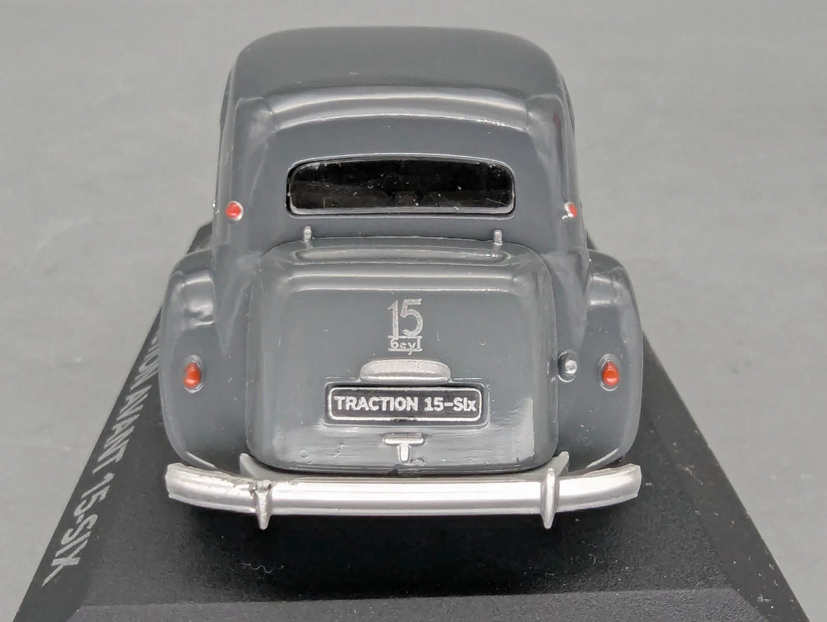 Modellautos 1:43 Atlas Citroen Traction Avant 15-Six mit OVP