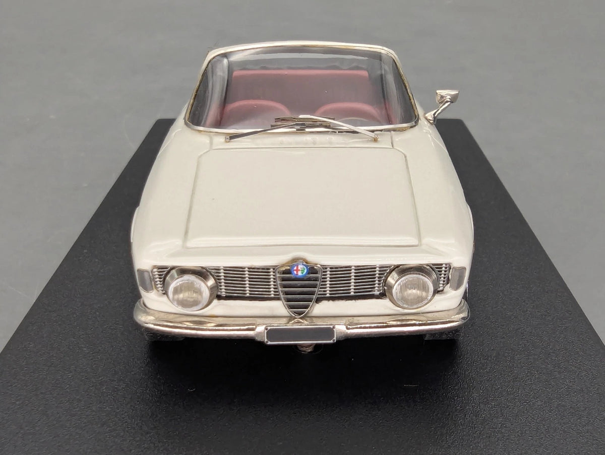 Modellautos 1:43 Looksmart Alfa Romeo Giulia Cabrio 1600 GTC 1964 White mit OVP