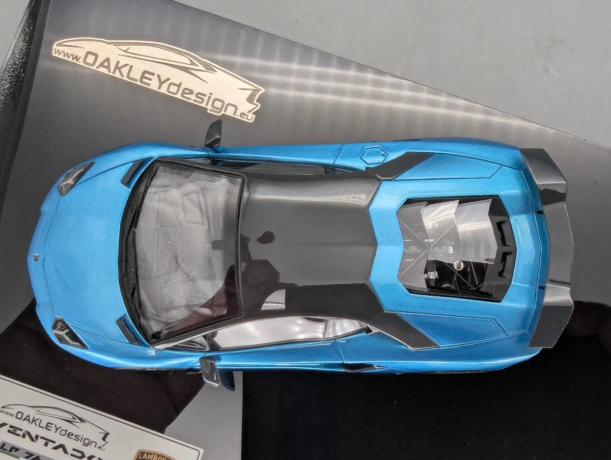 Eidolon Make Up 1:43 Lamborghini Aventador LP760-2 Engine Set Oakley Blau OVP