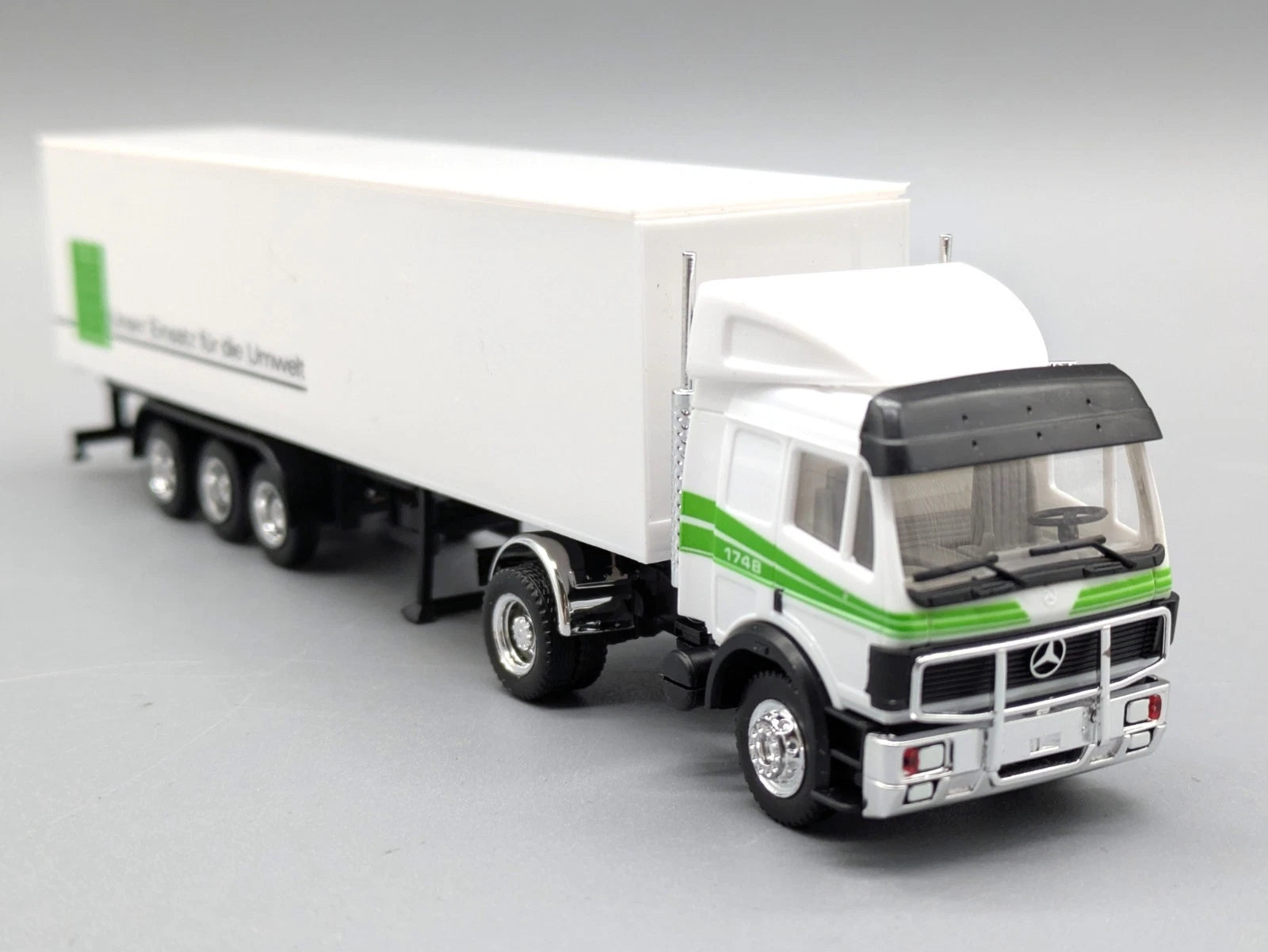 Lkw Modell 1:87 Herpa Mercedes-Benz Low Emission Vehicle Werbemodell mit OVP