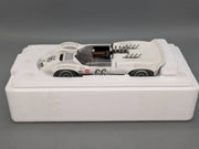 Modellautos 1:18 AUTOart Millenium 86496 Chaparral 2 Sport Race 1965 #66 mit OVP