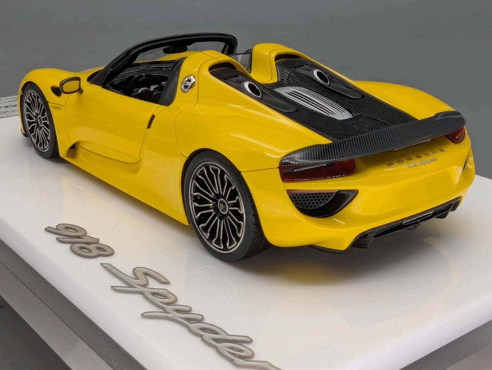 Eidolon Make Up 1:43 Porsche 918 Spyder 2011 Racing Yellow Ltd 11/80 mit OVP