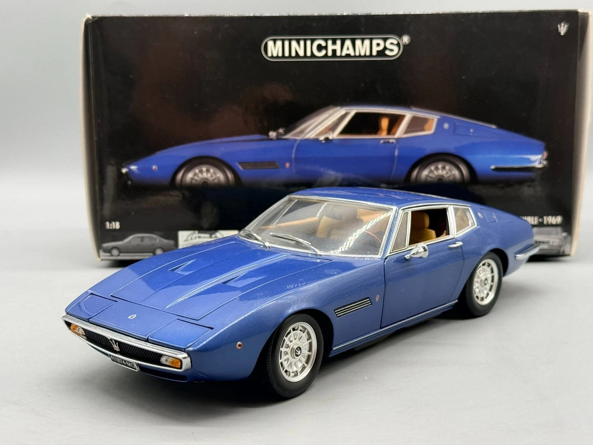 Modellautos 1:18 Minichamps Maserati Ghibli 1969 mit OVP